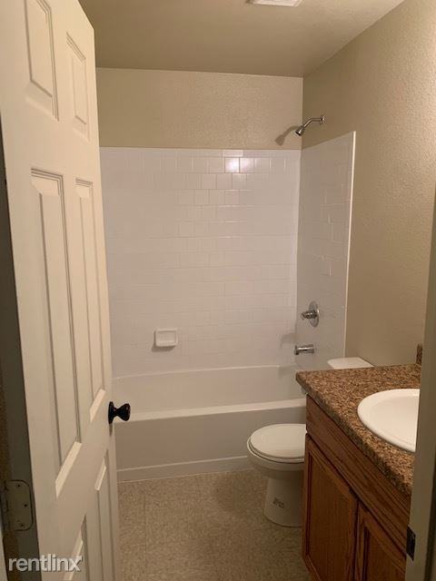 3817 S Isabel Dr - Photo 2 of 11