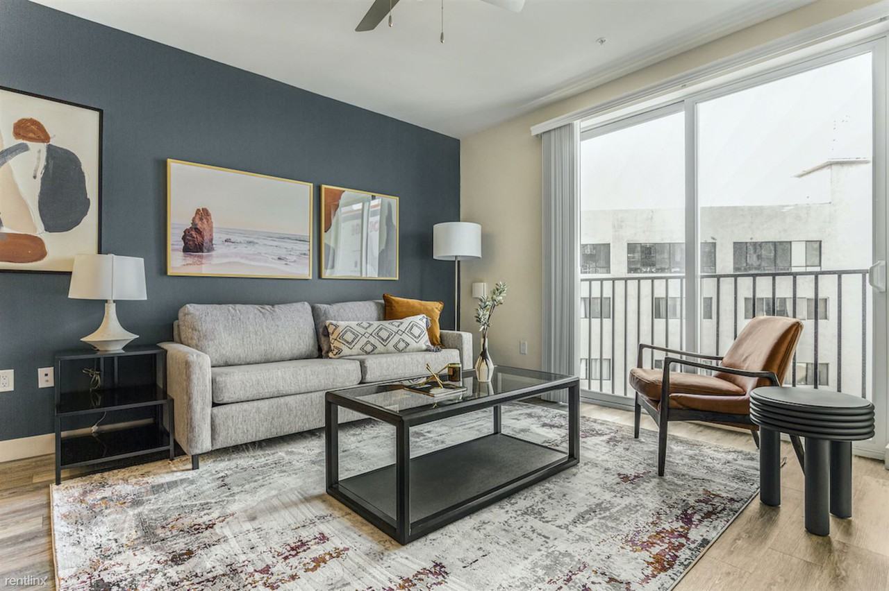 Landing Furnished Apartment Anchor Riverwalk - Photo 3 of 24