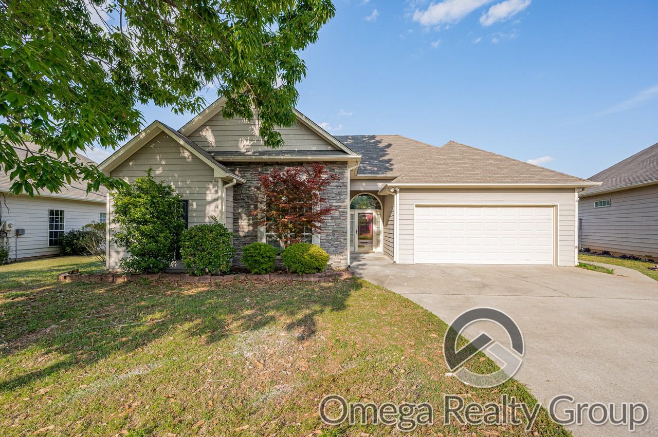 205 Stonehaven Trce - Photo 2 of 33