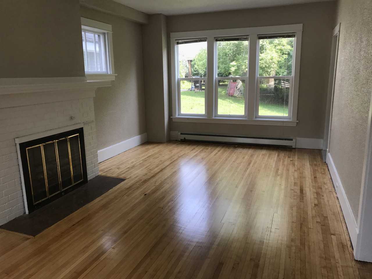 118-122 N 20Th Ave E - Photo 2 of 22