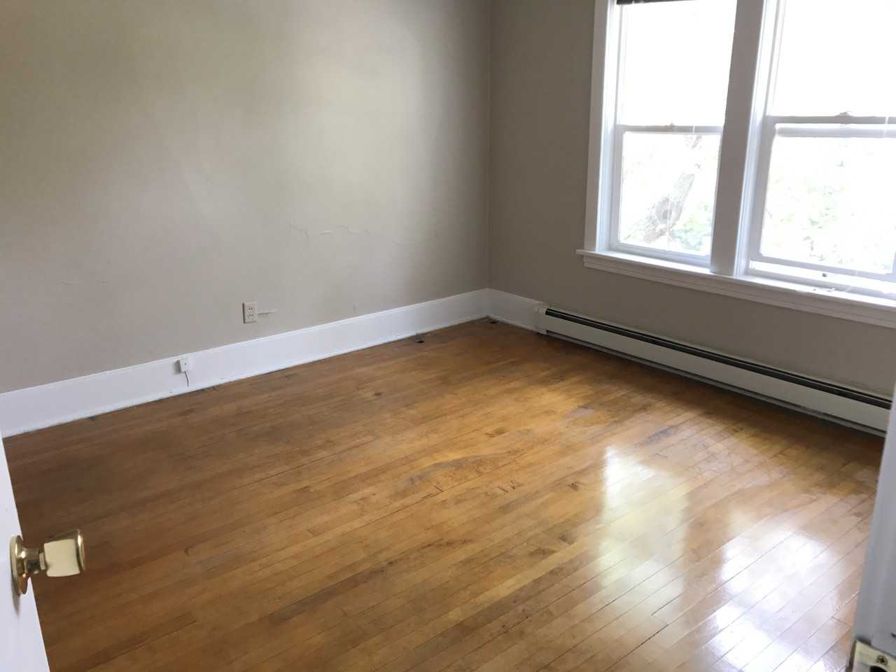 118-122 N 20Th Ave E - Photo 5 of 22