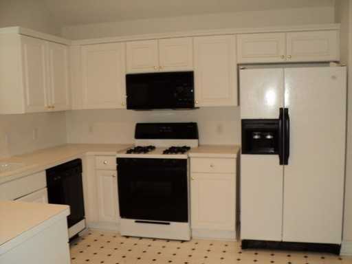 83 Prestwick Dr - Photo 2 of 12