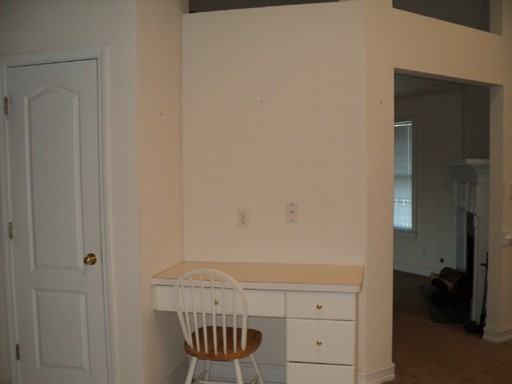 83 Prestwick Dr - Photo 3 of 12