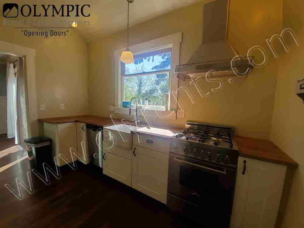 2511 Columbia St Sw - Photo 3 of 13