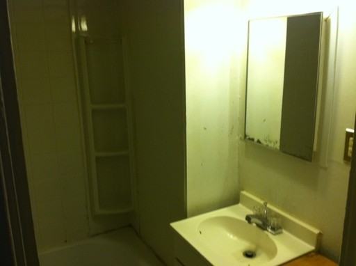 2006 Rosewood Ave - Photo 3 of 8