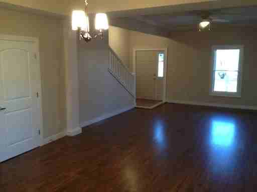 1340 Hinton St - Photo 2 of 10