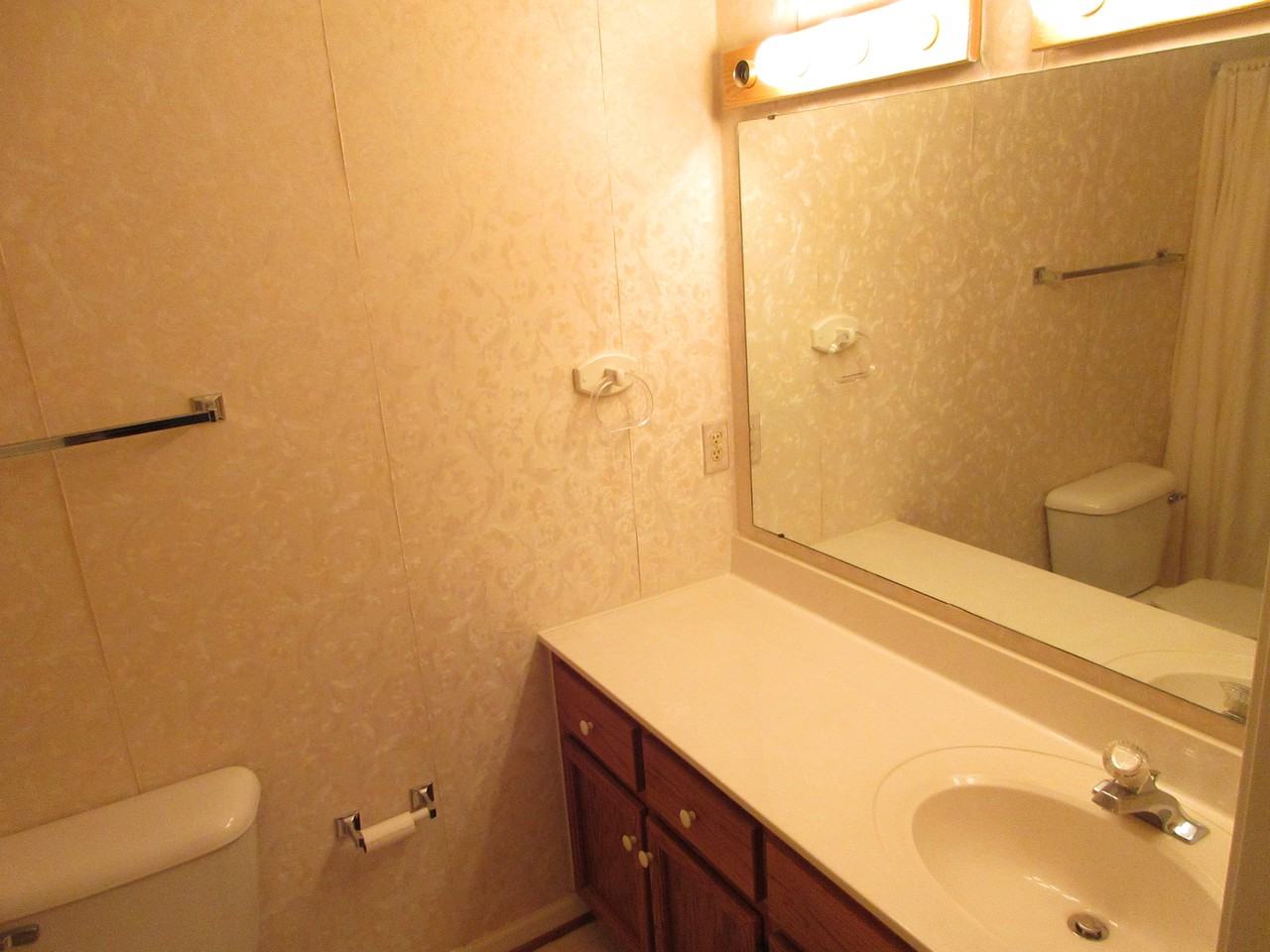 3284 Gateway Circle - Photo 2 of 20