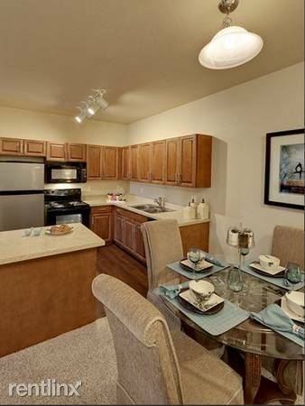 2079 Preserve Cir - Photo 2 of 11