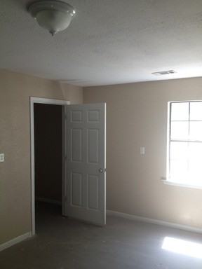 601 Main St - Photo 3 of 18