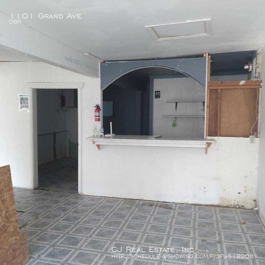 1101 Grand Ave - Photo 3 of 6