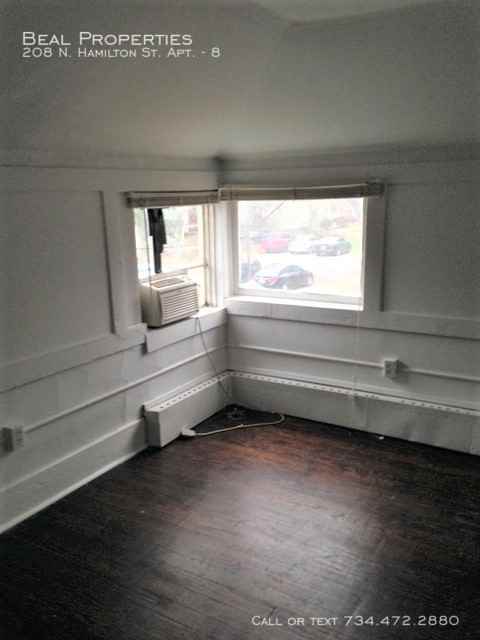 208 N Hamilton St #8 - Photo 7 of 11