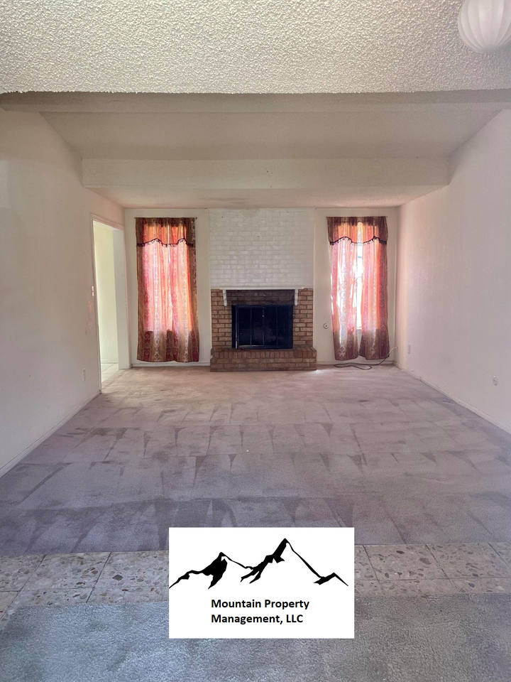 4744 Rolling Stone Avenue - Photo 2 of 14