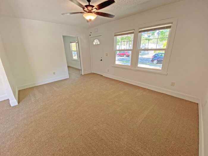 1037 Greenwood Ave - Photo 2 of 16