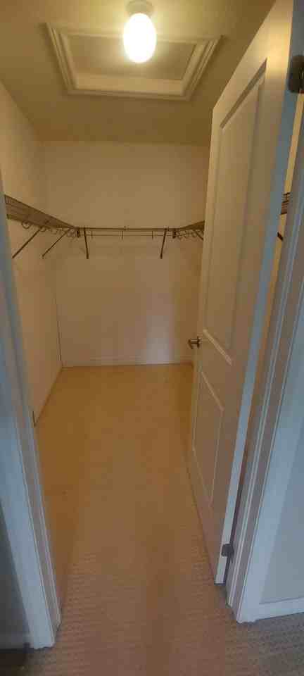 210 Sky Harbour Drive - Photo 3 of 16