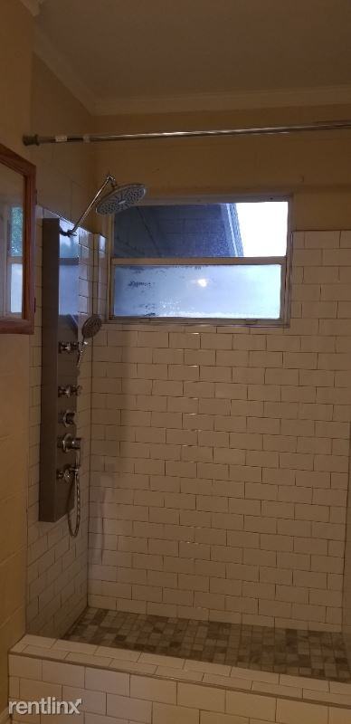 646 W Juniata St - Photo 3 of 5