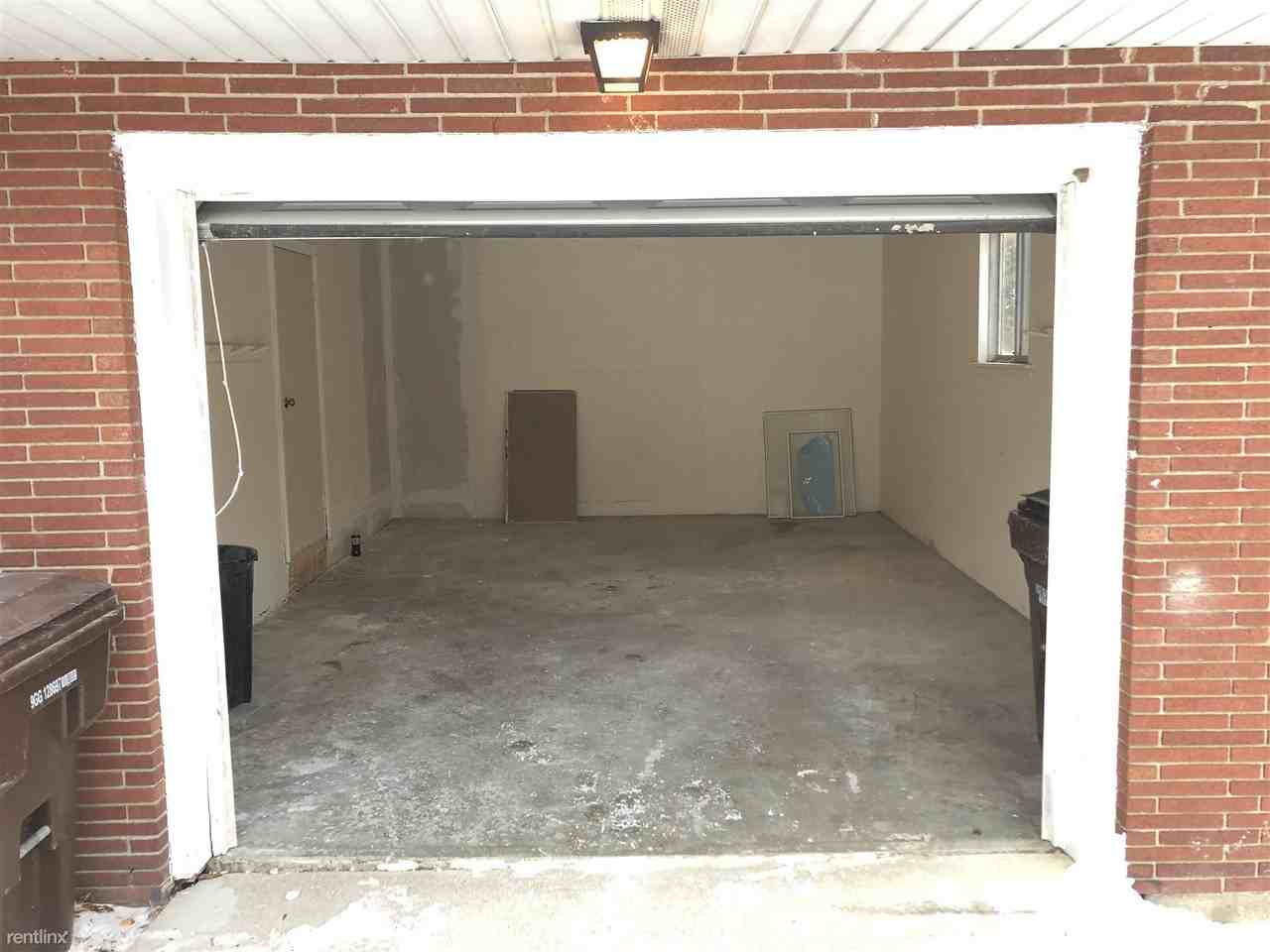 1994 Armensko Ln - Photo 2 of 4