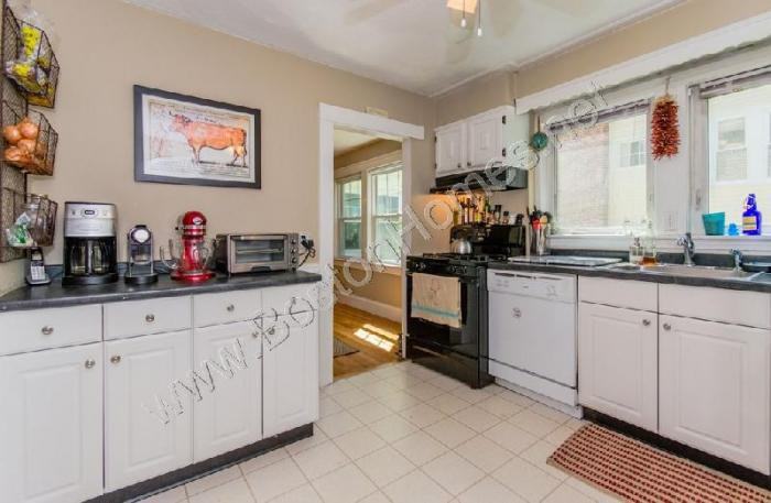 49 Boylston St - Photo 2 of 22