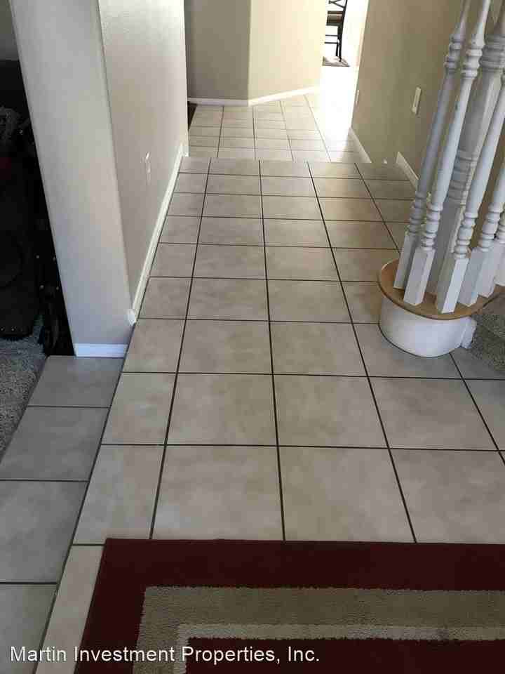 23261 Castle Rock - Photo 2 of 32