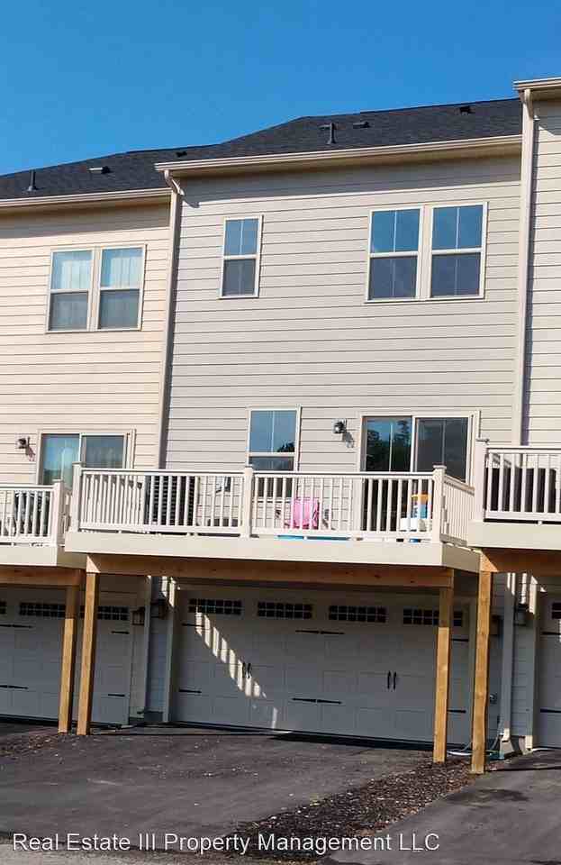 3478 Steamer Dr - Photo 3 of 32