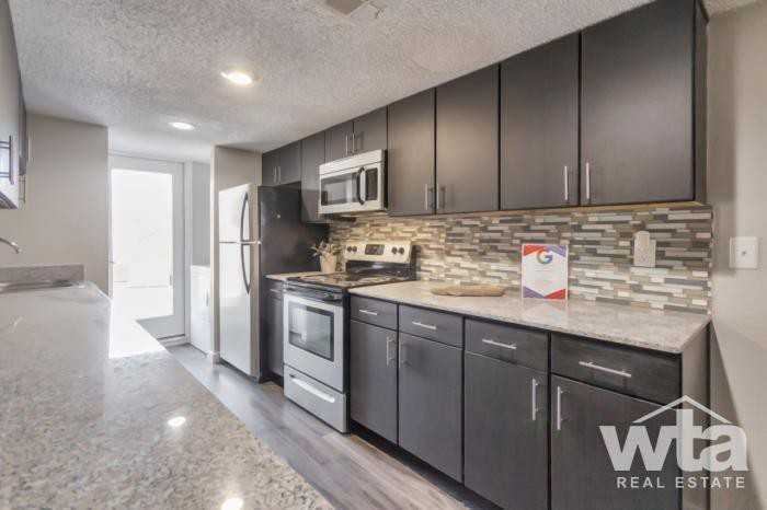 2101 Burton Dr - Photo 2 of 20