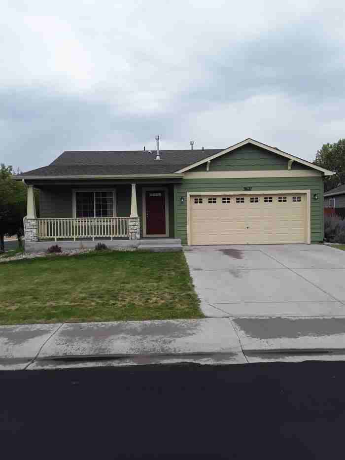 3627 Glenbarr Ct - Photo 2 of 21