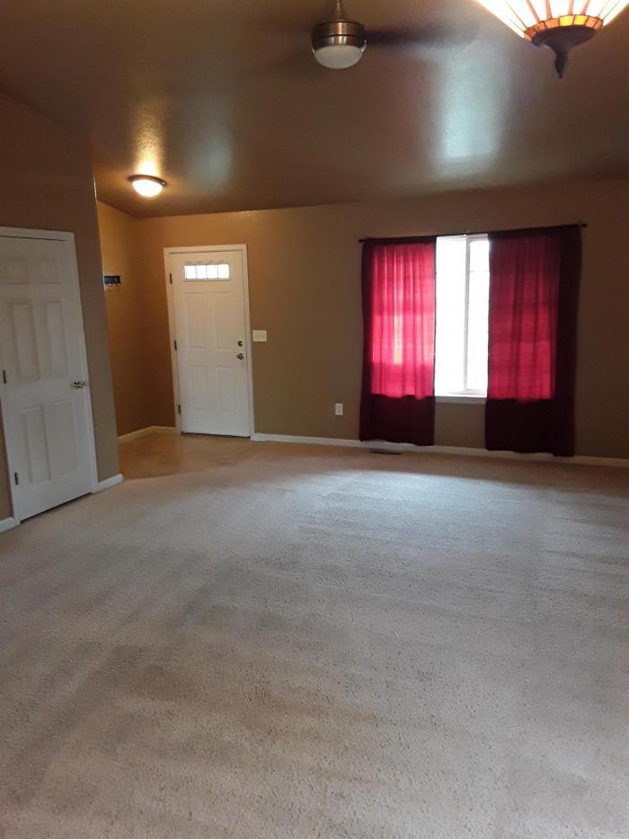 3627 Glenbarr Ct - Photo 3 of 21