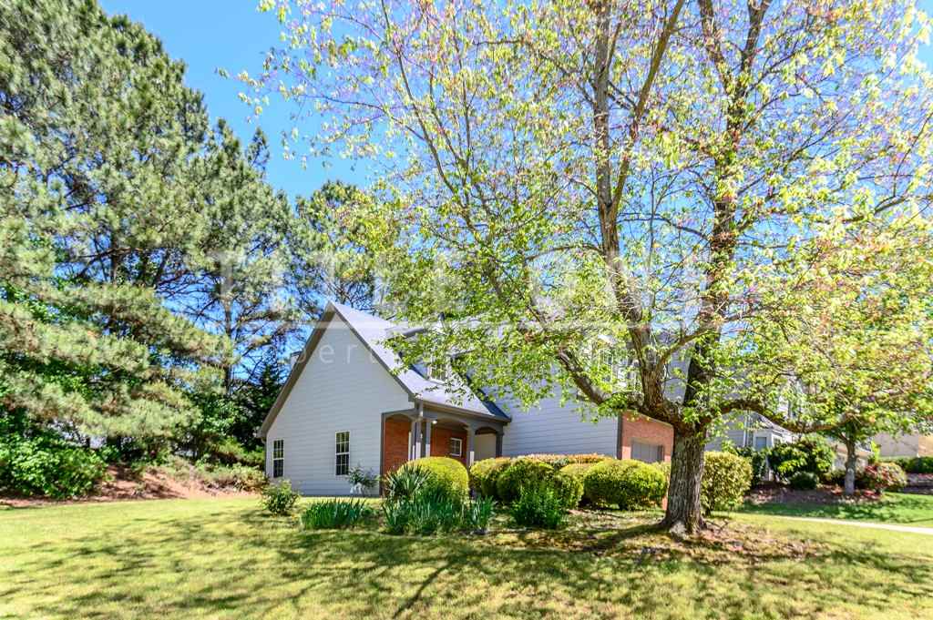 1312 Telhurst Ct Nw - Photo 3 of 40