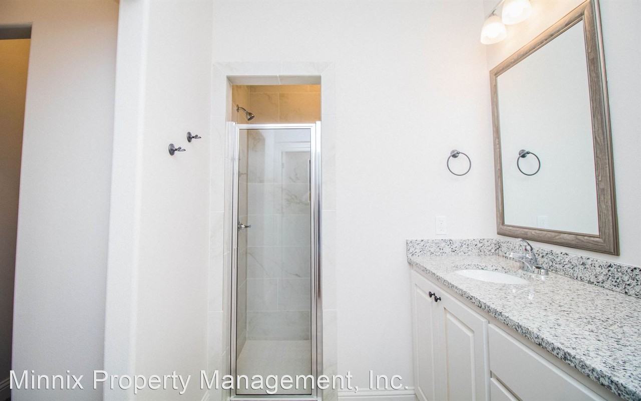 1610 102nd St. - Photo 3 of 35