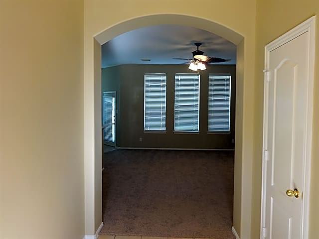 507 Cedar Point Dr - Photo 2 of 14