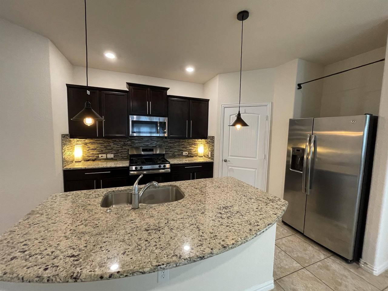 3917 Alpine Autumn Dr #1 - Photo 3 of 10