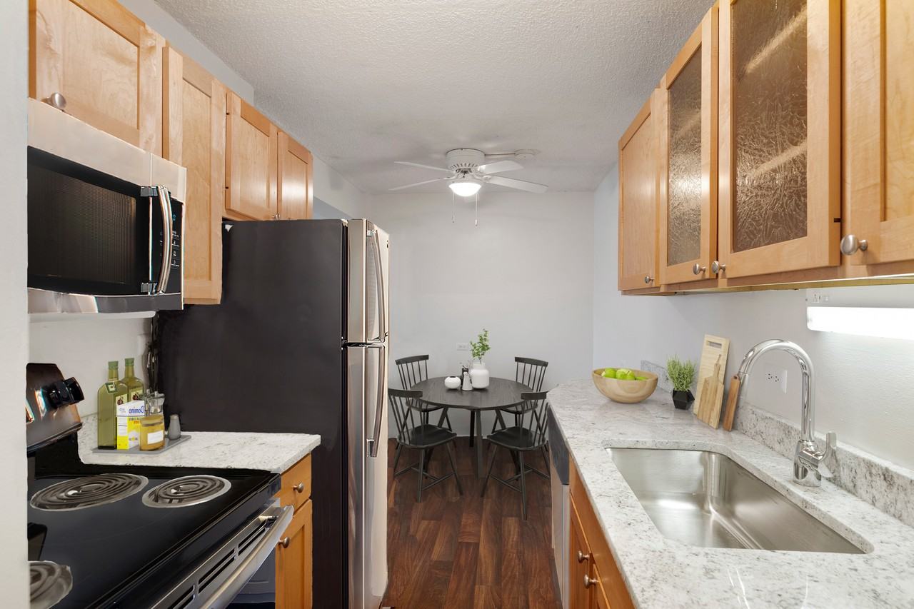 Park Towers - Photo 2 of 27