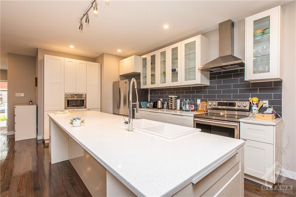 865A Tavistock Road - Photo 3 of 22