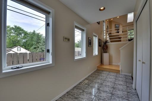 2914 Monterey Ave S - Photo 2 of 18