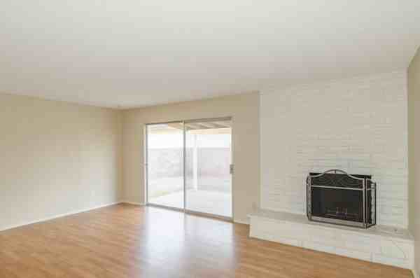 6725 Los Feliz Dr - Photo 2 of 10