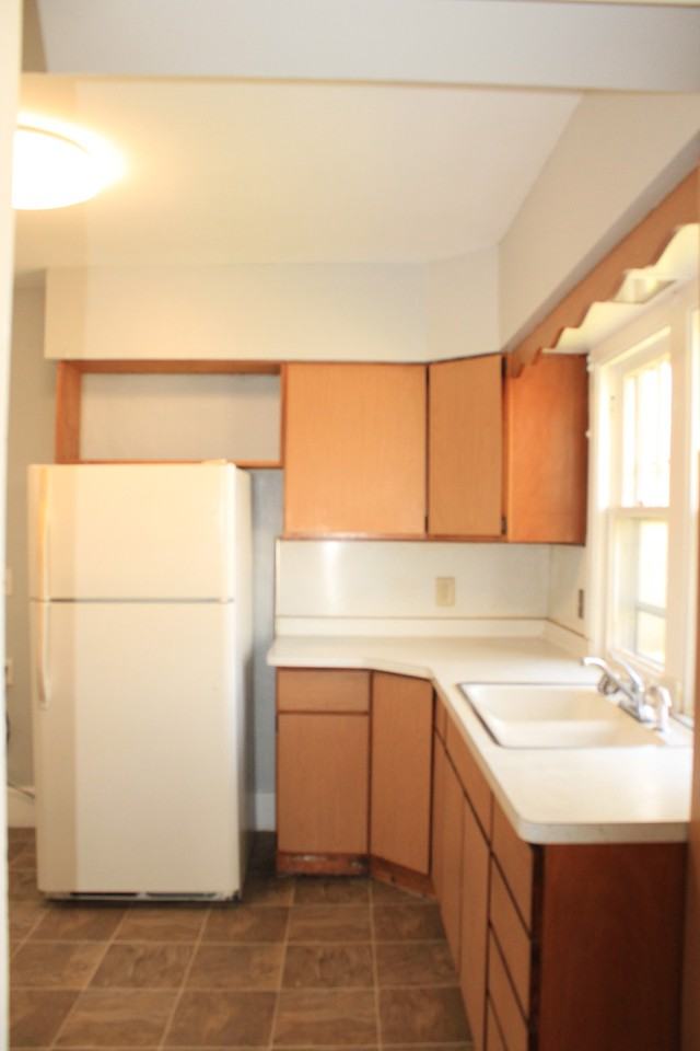 2239 Logan Avenue - Photo 3 of 8