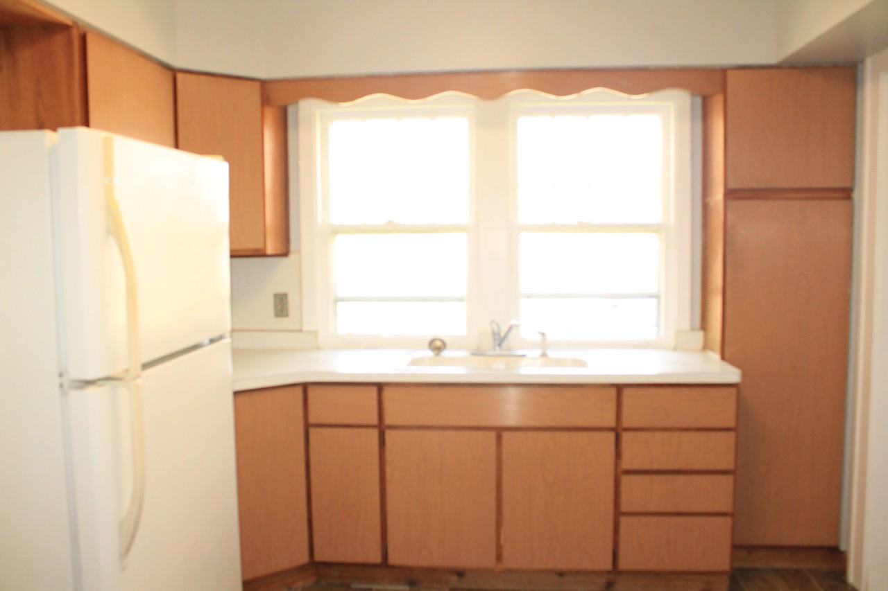 2239 Logan Avenue - Photo 2 of 8