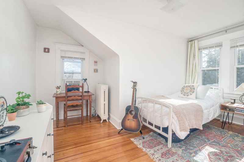 2310 Sulgrave Ave #3 - Photo 6 of 15