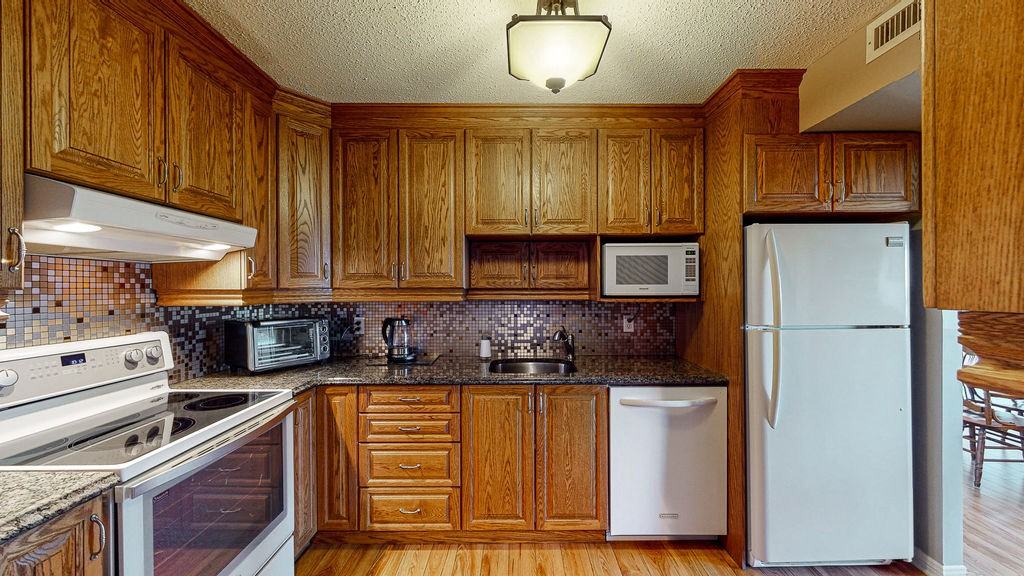 200 Lafontaine Avenue #901 - Photo 3 of 12