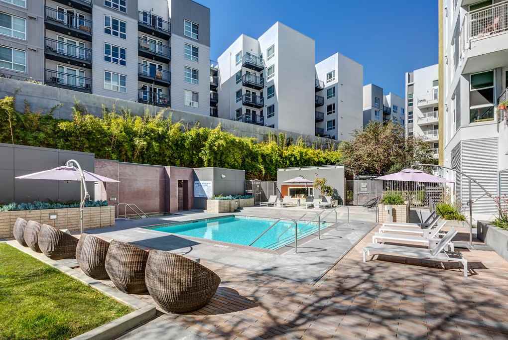 form-15-1450-market-st-san-diego-ca-92101-apartment-for-rent