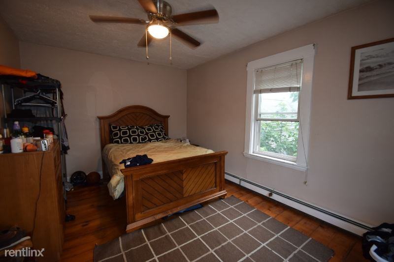 83 Arsenal St - Photo 3 of 10