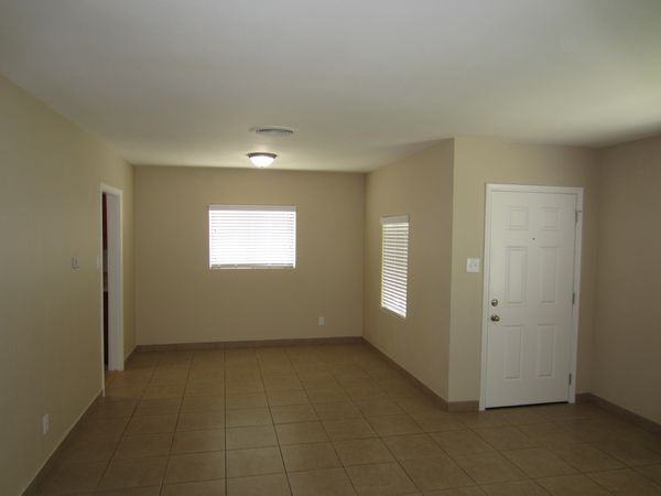 219 E 48th St - Photo 3 of 9