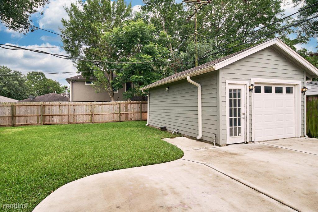 6147 Jason St - Photo 2 of 10