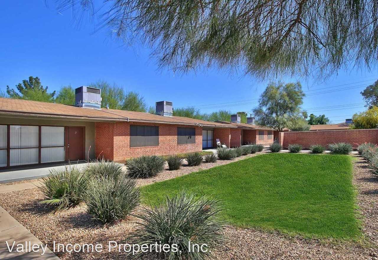 Melrose - Photo 3 of 8