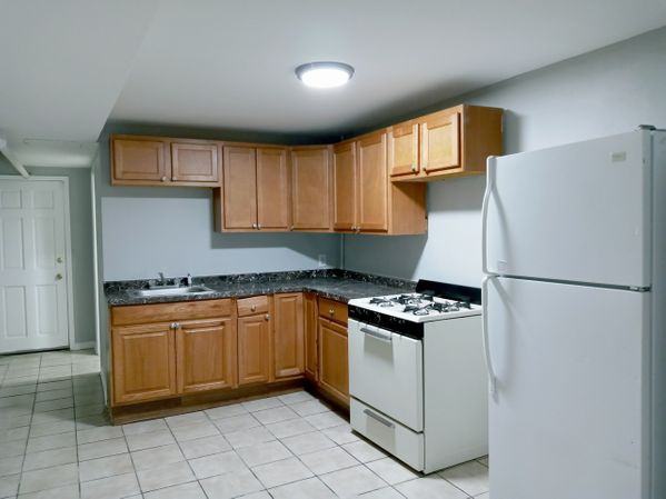 5509 S Whipple St - Photo 3 of 9