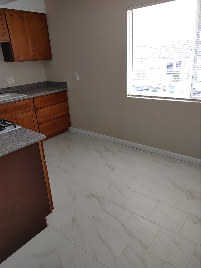 368 S 8th St - Photo 2 of 7