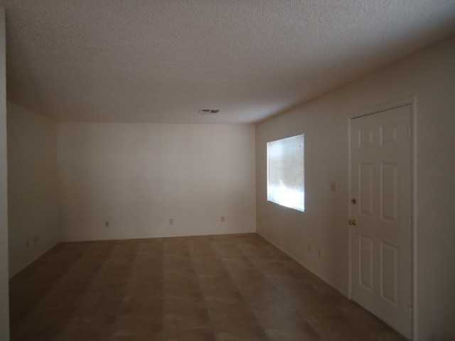 1842 Gem St - Photo 2 of 18
