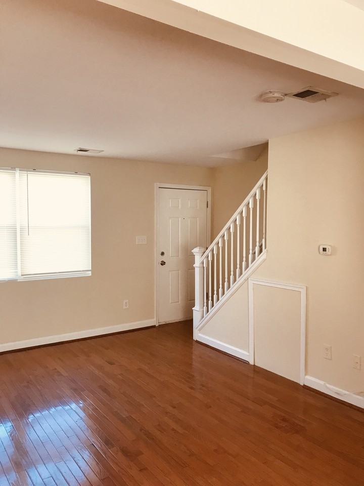 6972 Hawthorne St - Photo 3 of 21