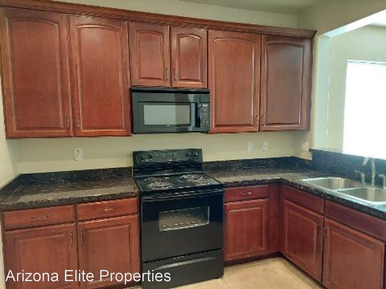 2513 W Fawn Dr - Photo 3 of 9