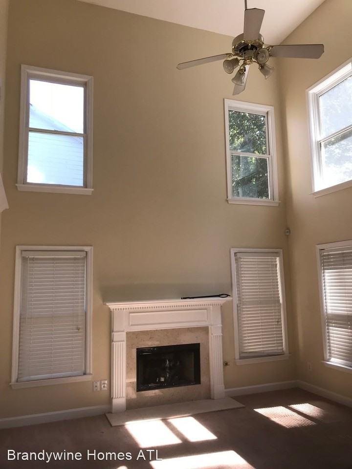 850 Malvern Blvd - Photo 2 of 31
