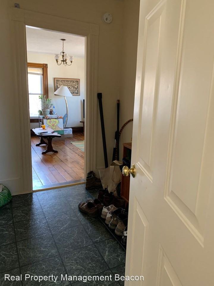 218 Fairview Terrace - Photo 2 of 6